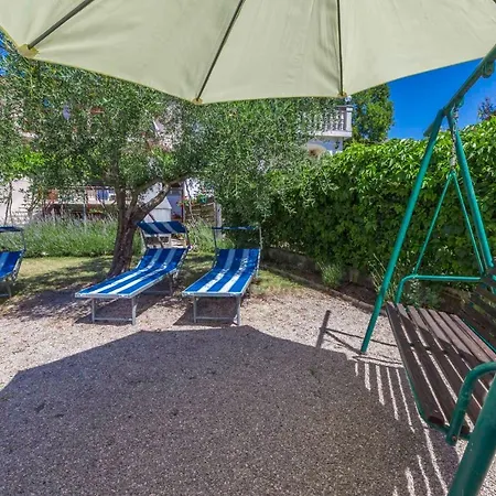Apartman In 33528 *