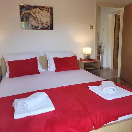 Apartman In 33528 Tribalj