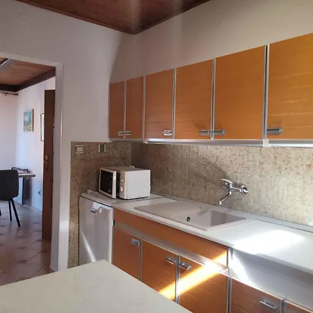 In 33528 Apartman *