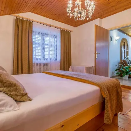 In 33528 Apartamento Tribalj (Primorsko-Goranska)